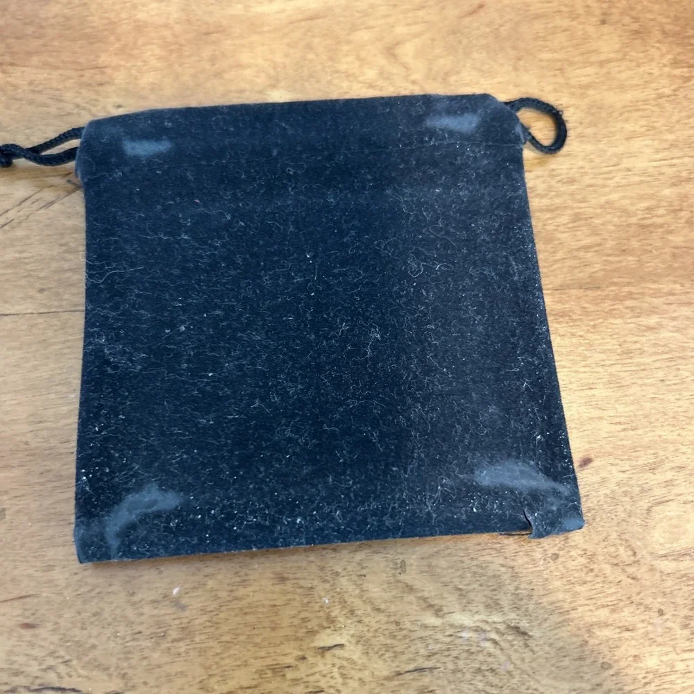 N/A vintage black